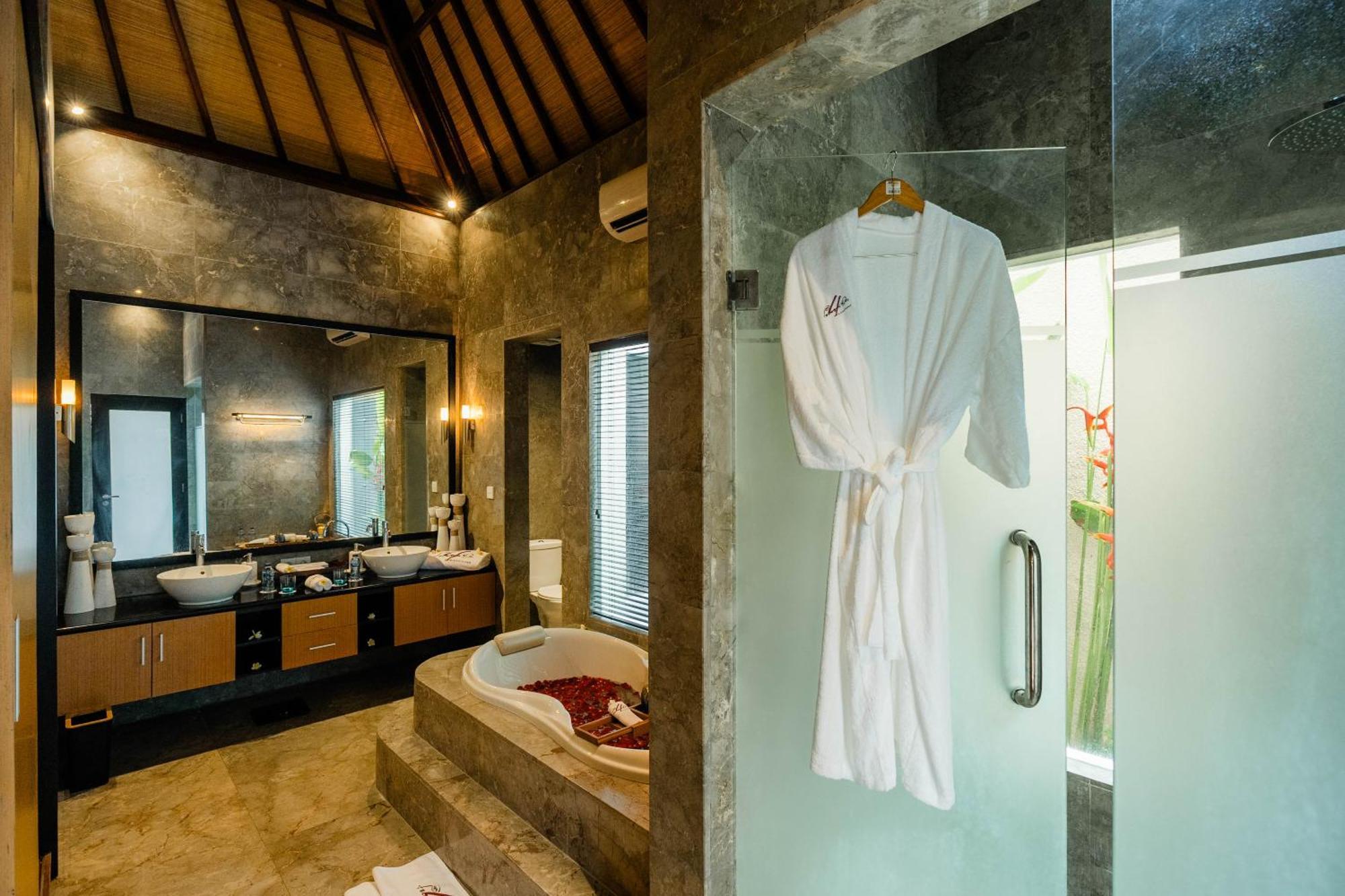 Focus On 4 Villa Seminyak  Exterior photo